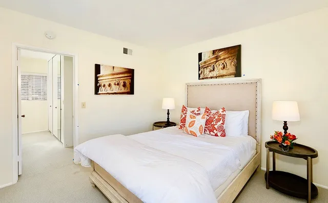 $19,995 | 2824 Ocean Boulevard, Corona del Mar, CA 92625