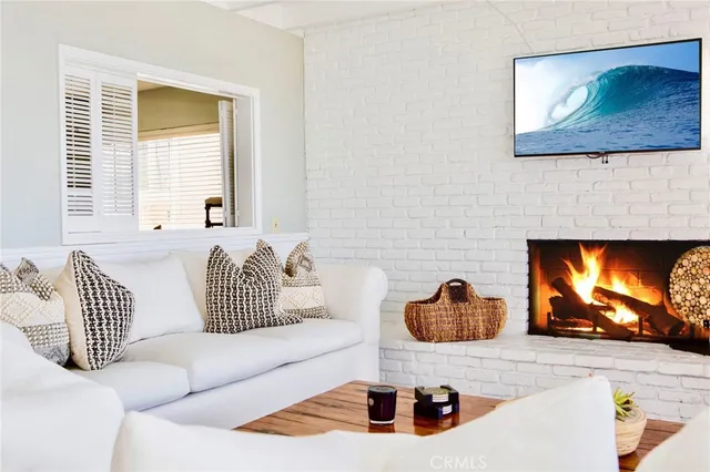 $19,995 | 2824 Ocean Boulevard, Corona del Mar, CA 92625