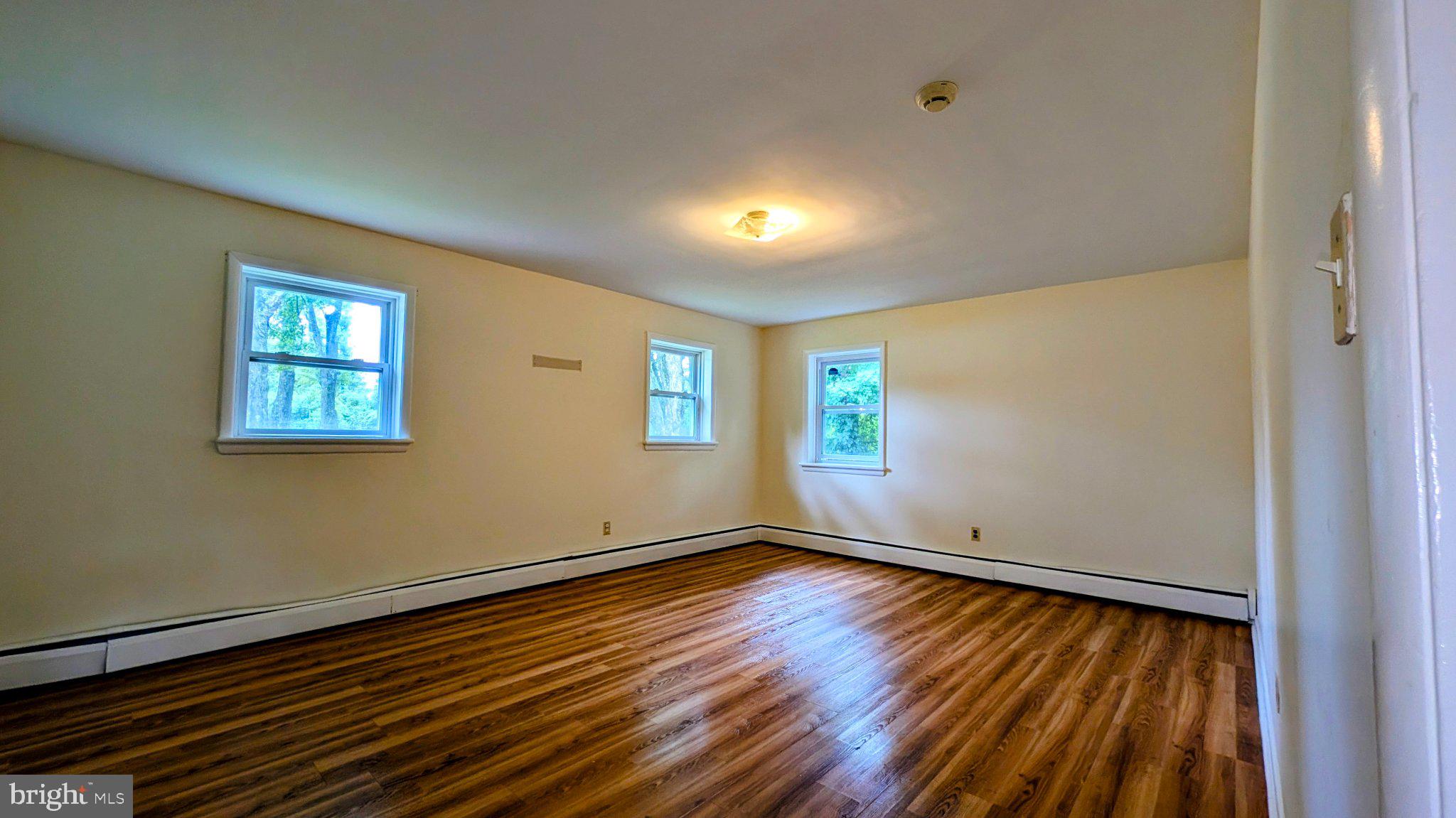 15 Locksley Road Glen Mills, PA 19342 - Photo 23 of 37 Primary Bedroom