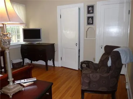 $1,325 | 3300 St Charles Avenue, Unit 27, New Orleans, LA 70115
