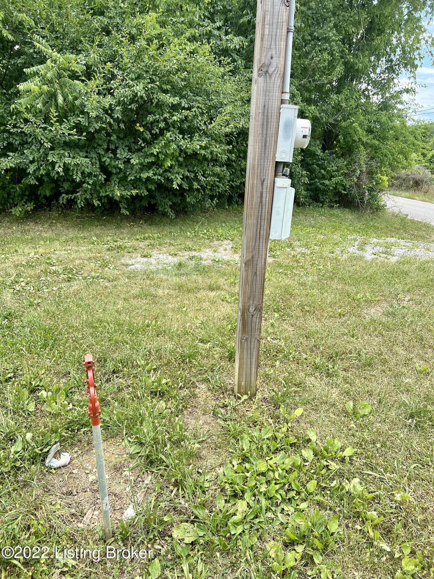 2021 Grapevine Road Harrodsburg, KY 40330 - Photo 4 of 14 C2B6B41D-FA37-43D8-B8DF-182EDF6068F8