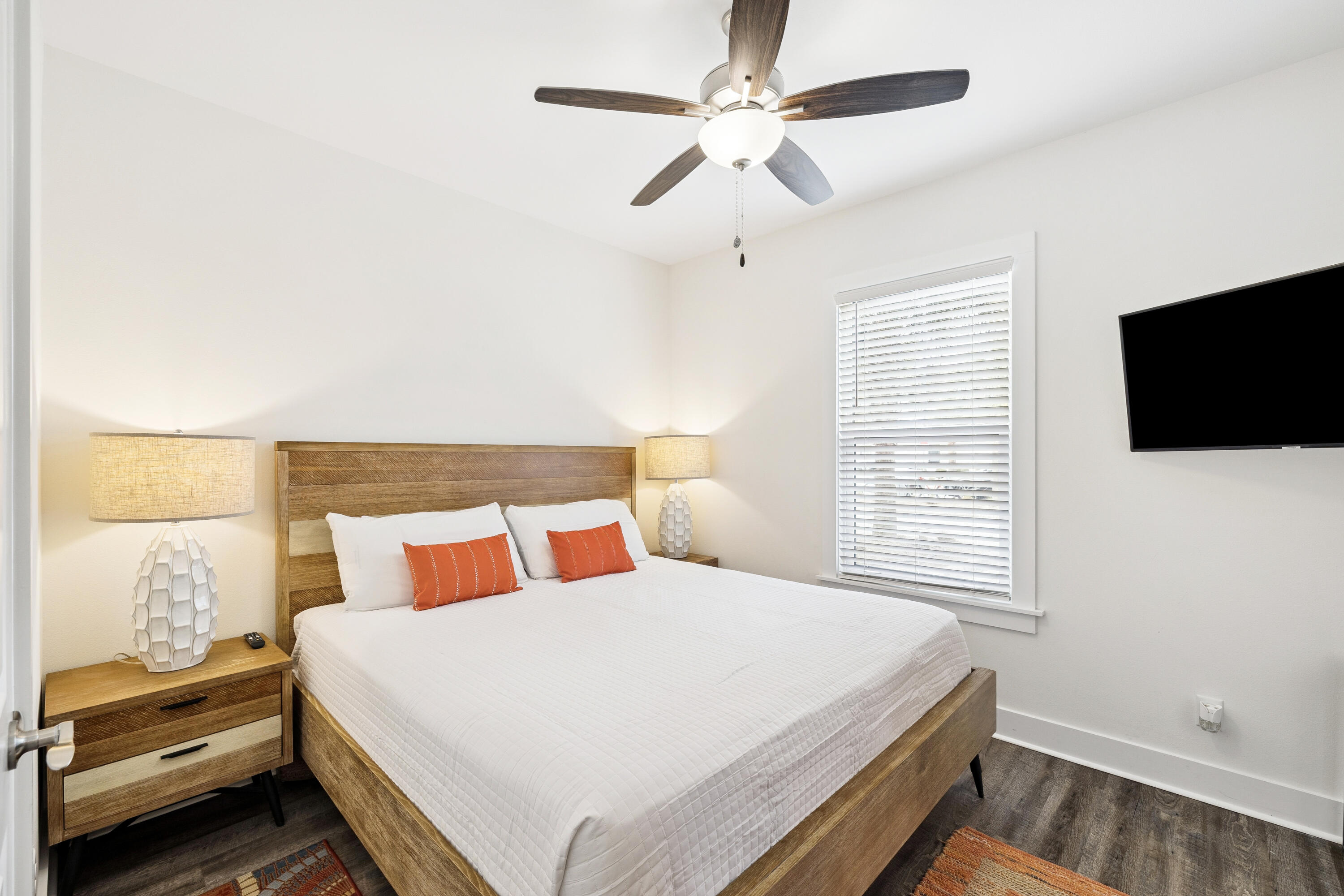 3938 West County 30a Highway, Unit 611 Santa Rosa Beach, FL 32459 - Photo 14 of 32 3938HiddenLakeWay611-35