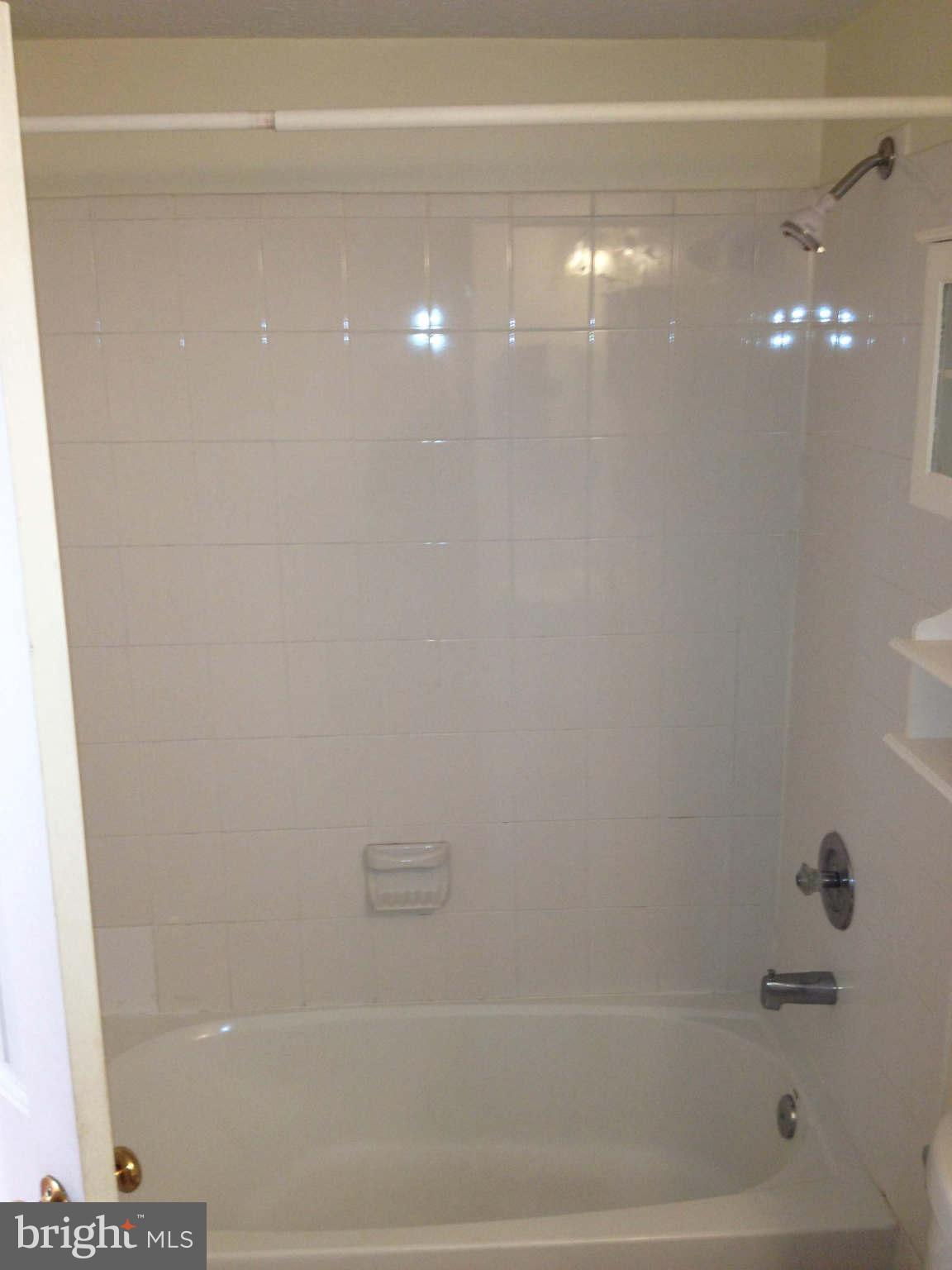 7499 Lone Star Road Lorton, VA 22079 - Photo 8 of 17 Bath