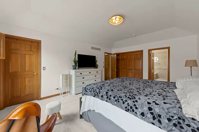 $865,000 | 381 Prairie Knoll Drive, Naperville, IL 60565