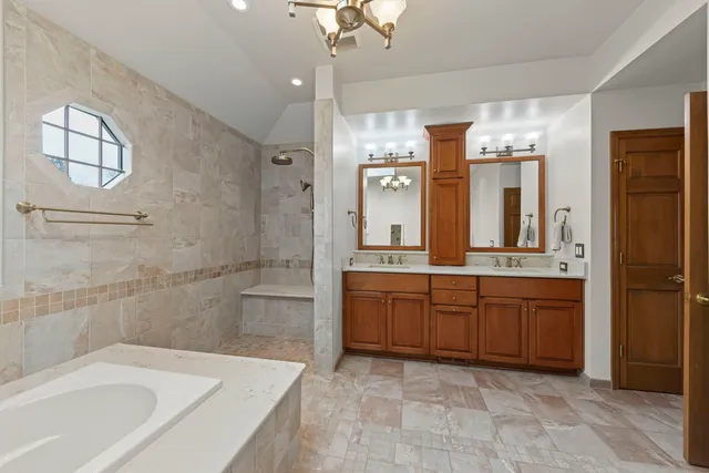 $865,000 | 381 Prairie Knoll Drive, Naperville, IL 60565