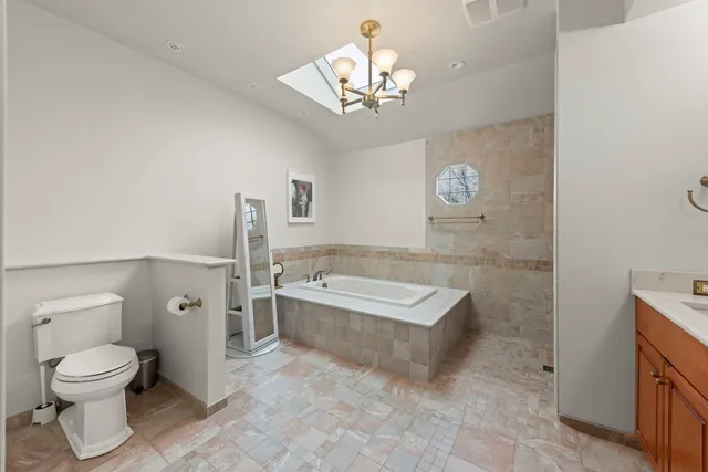 $865,000 | 381 Prairie Knoll Drive, Naperville, IL 60565