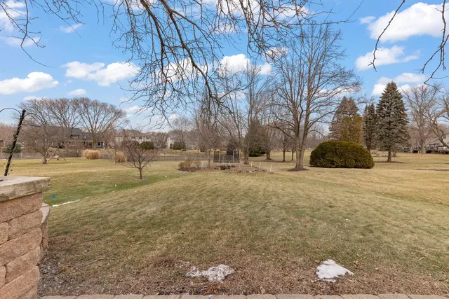 $865,000 | 381 Prairie Knoll Drive, Naperville, IL 60565