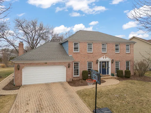 $865,000 | 381 Prairie Knoll Drive, Naperville, IL 60565