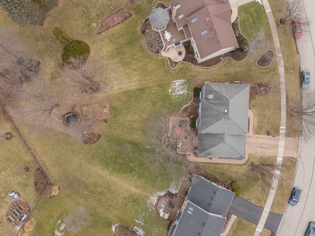 $865,000 | 381 Prairie Knoll Drive, Naperville, IL 60565