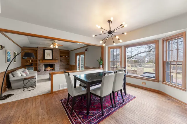 $865,000 | 381 Prairie Knoll Drive, Naperville, IL 60565