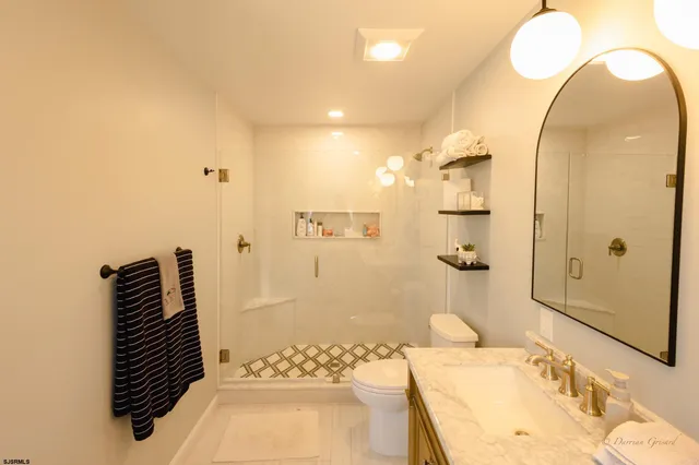 $699,900 | 5143 Venice Avenue, Hammonton, NJ 08037