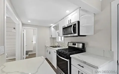 $149,999 | 201 Hillside Spur, Cedar Glen, CA 92321