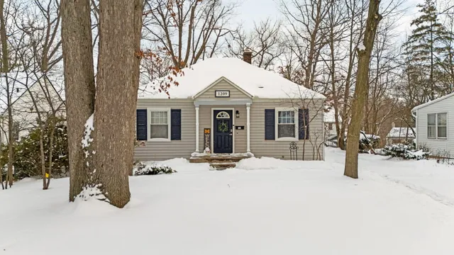 $525,000 | 1209 Birk Avenue, Ann Arbor, MI 48103