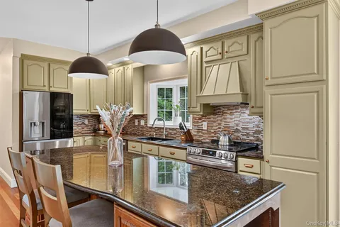 $790,000 | 22 Indian Wells Road, Brewster, NY 10509