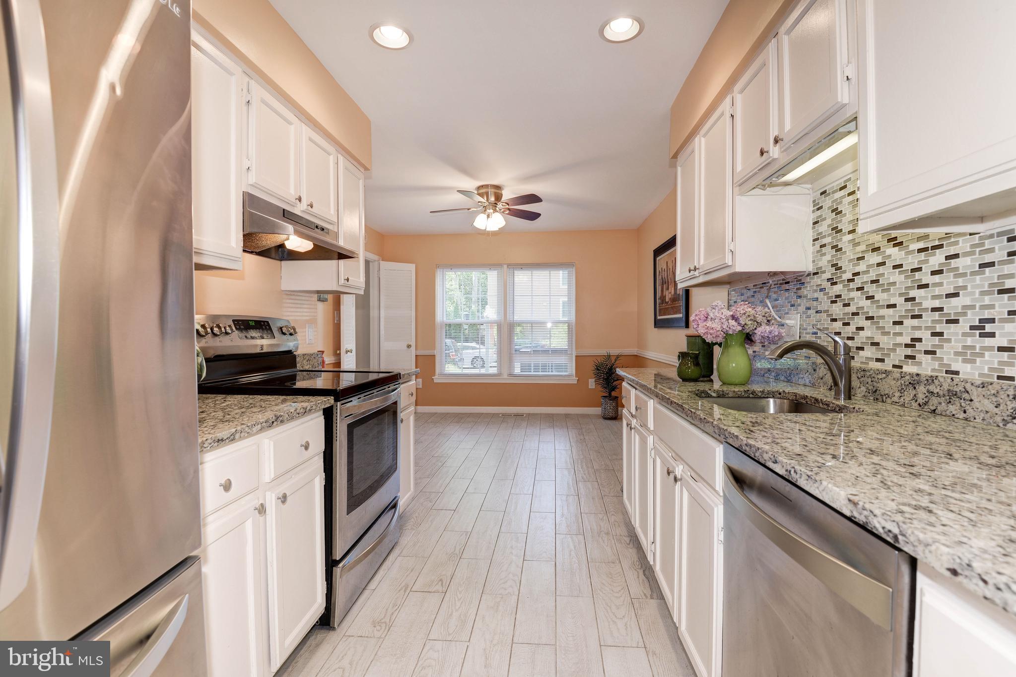 2161 Golf Course Drive Reston, VA 20191 - Photo 12 of 33 Kitchen