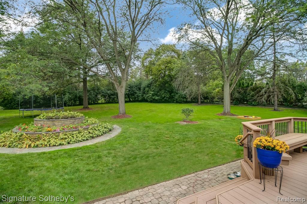 4840 Stoneleigh Road Bloomfield Hills, MI 48302 - Photo 39 of 41