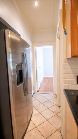 $2,850 | 840 Seaman Avenue, Unit 2W, Baldwin, NY 11510