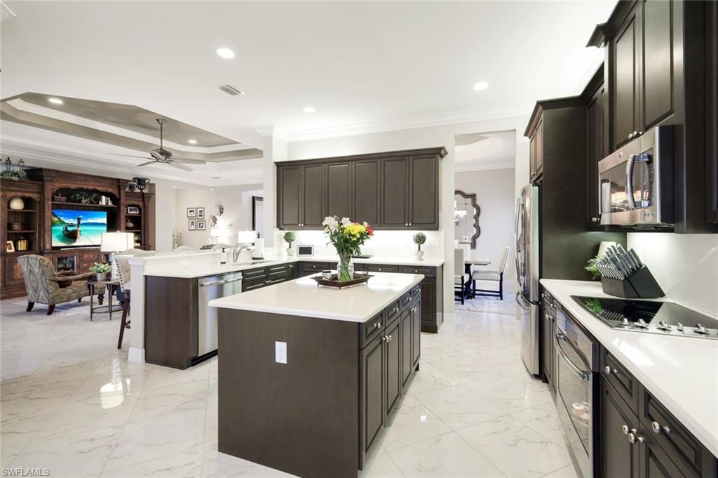 3344 Atlantic Circle Naples, FL 34119 - Photo 4 of 50