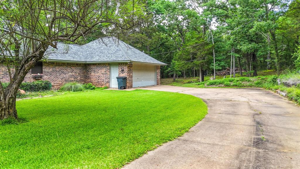 1749 Highway 84 Palestine, TX 75801 - Photo 8 of 40
