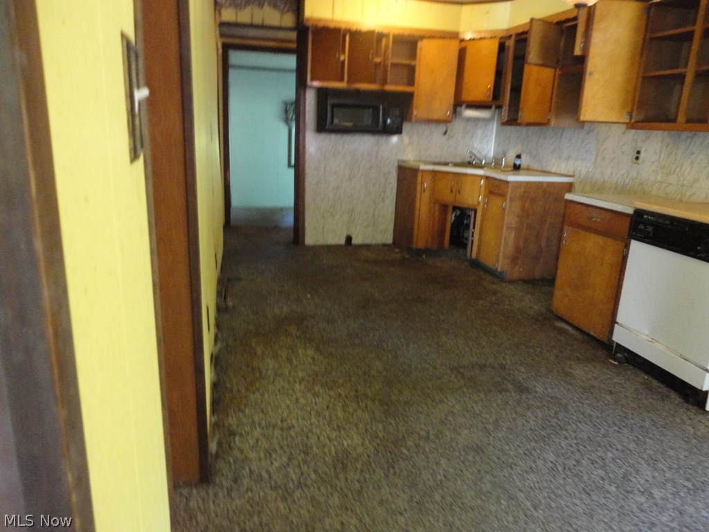 6323 Shaffer Road Northwest Warren, OH 44481 - Photo 6 of 12 Gallery Image 6