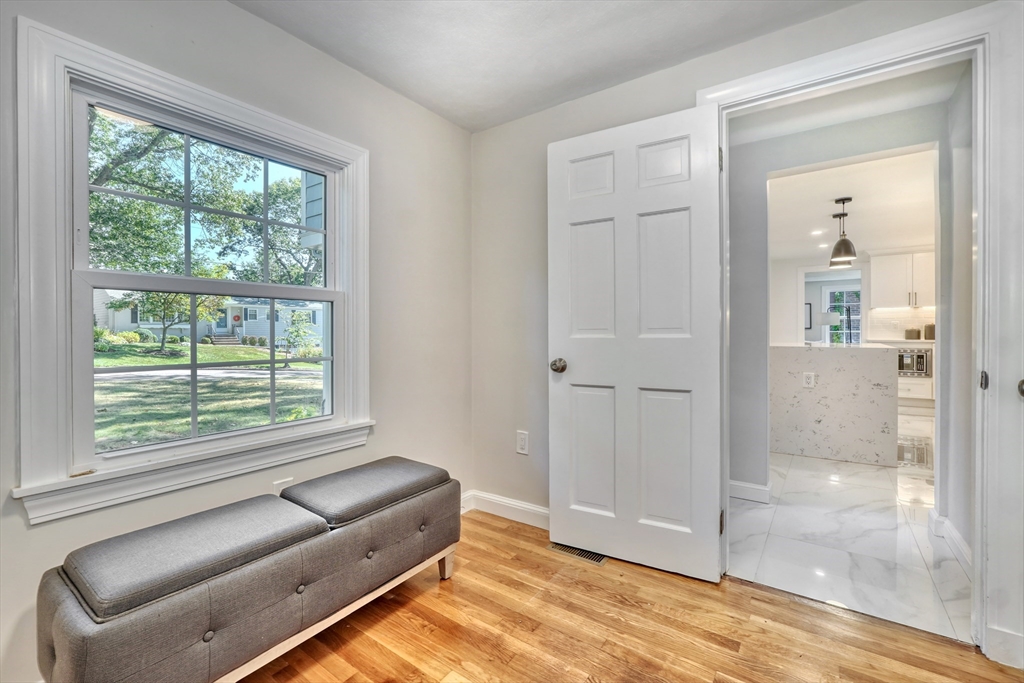 26 Magnolia Road Melrose, MA 02176 - Photo 12 of 32 Gallery Image 12