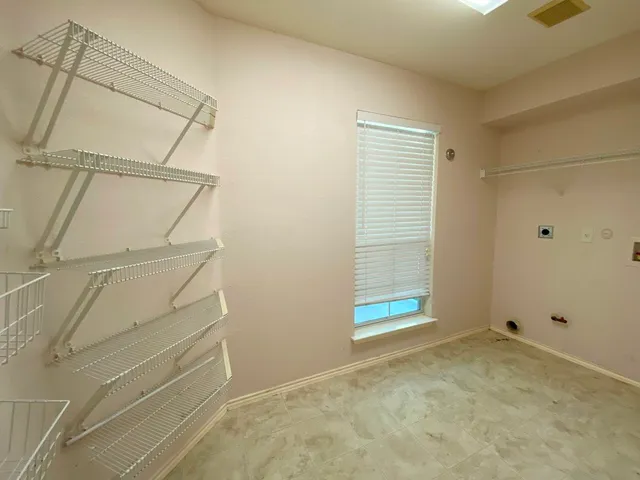 $1,850 | 145 Strawn, Kyle, TX 78640