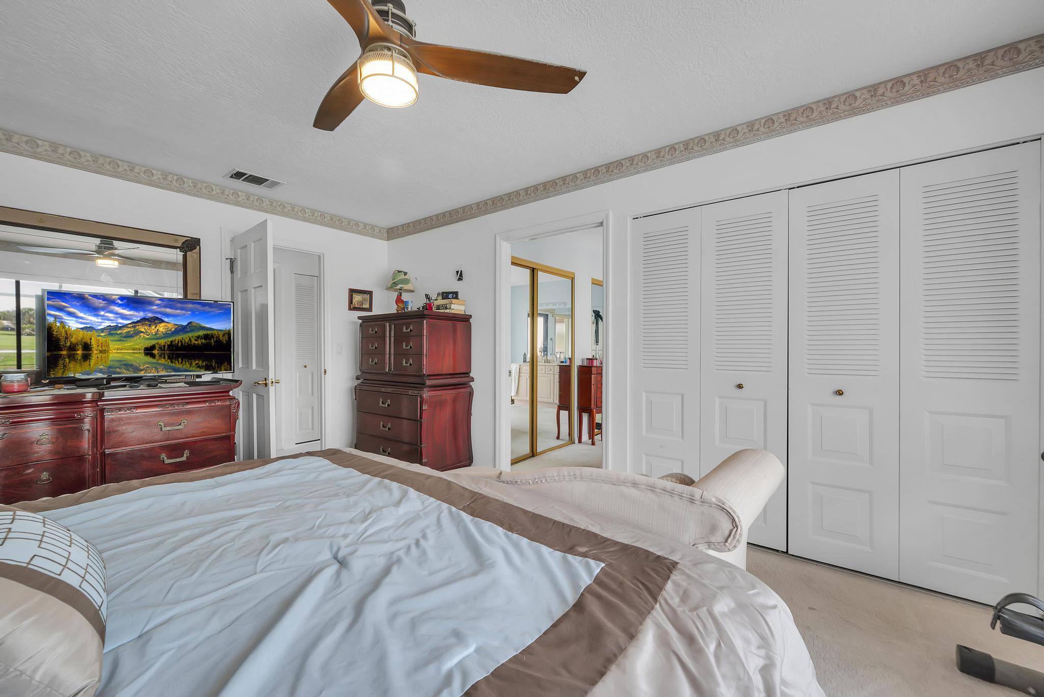 2071 Southeast Erwin Road Port St. Lucie, FL 34952 - Photo 19 of 47 46311DD2-5EEA-4F48-96D8-F78A0C3D3A3D