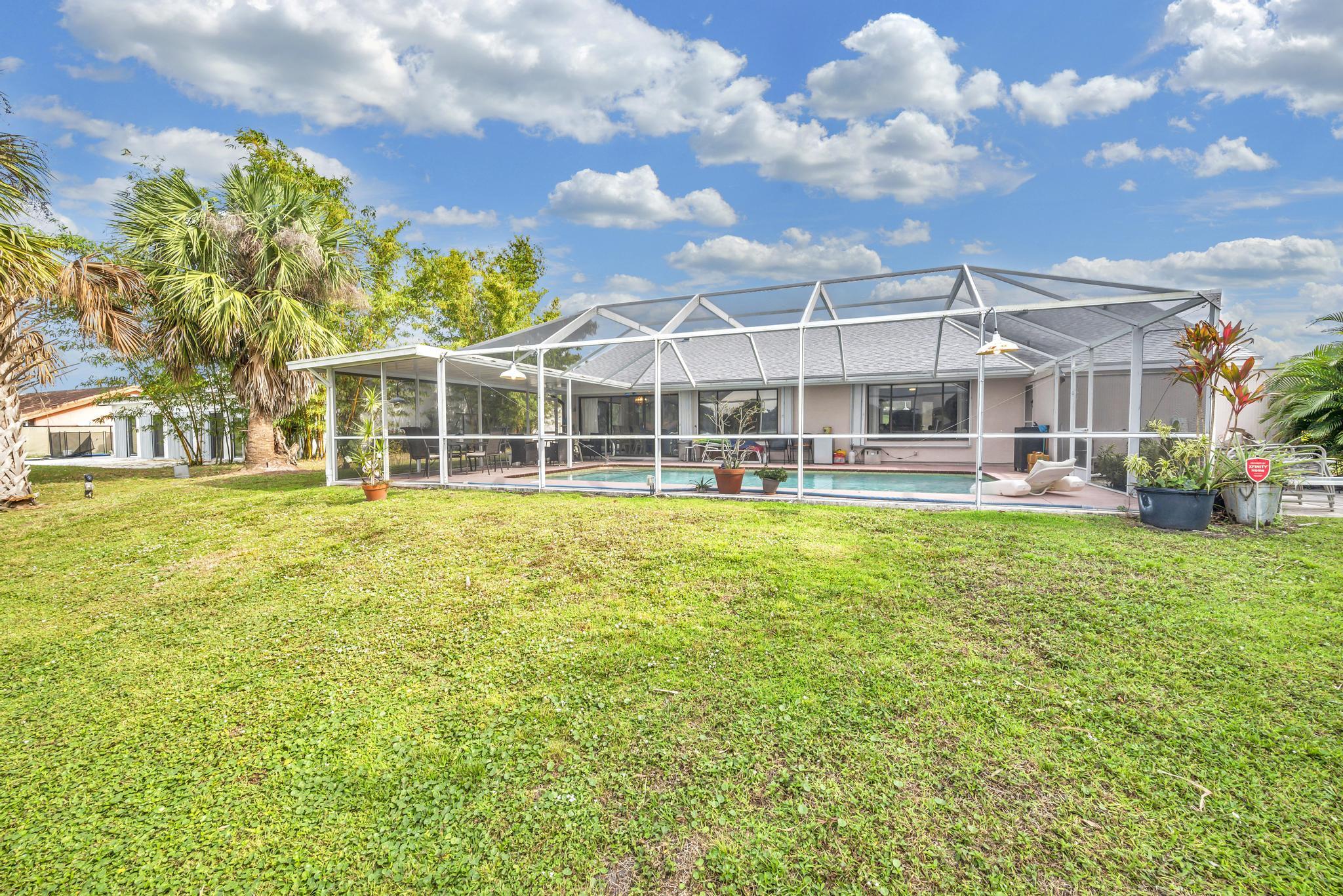 2071 Southeast Erwin Road Port St. Lucie, FL 34952 - Photo 37 of 47 D96E46C6-9D78-41BC-9875-BBD0FF48DD95