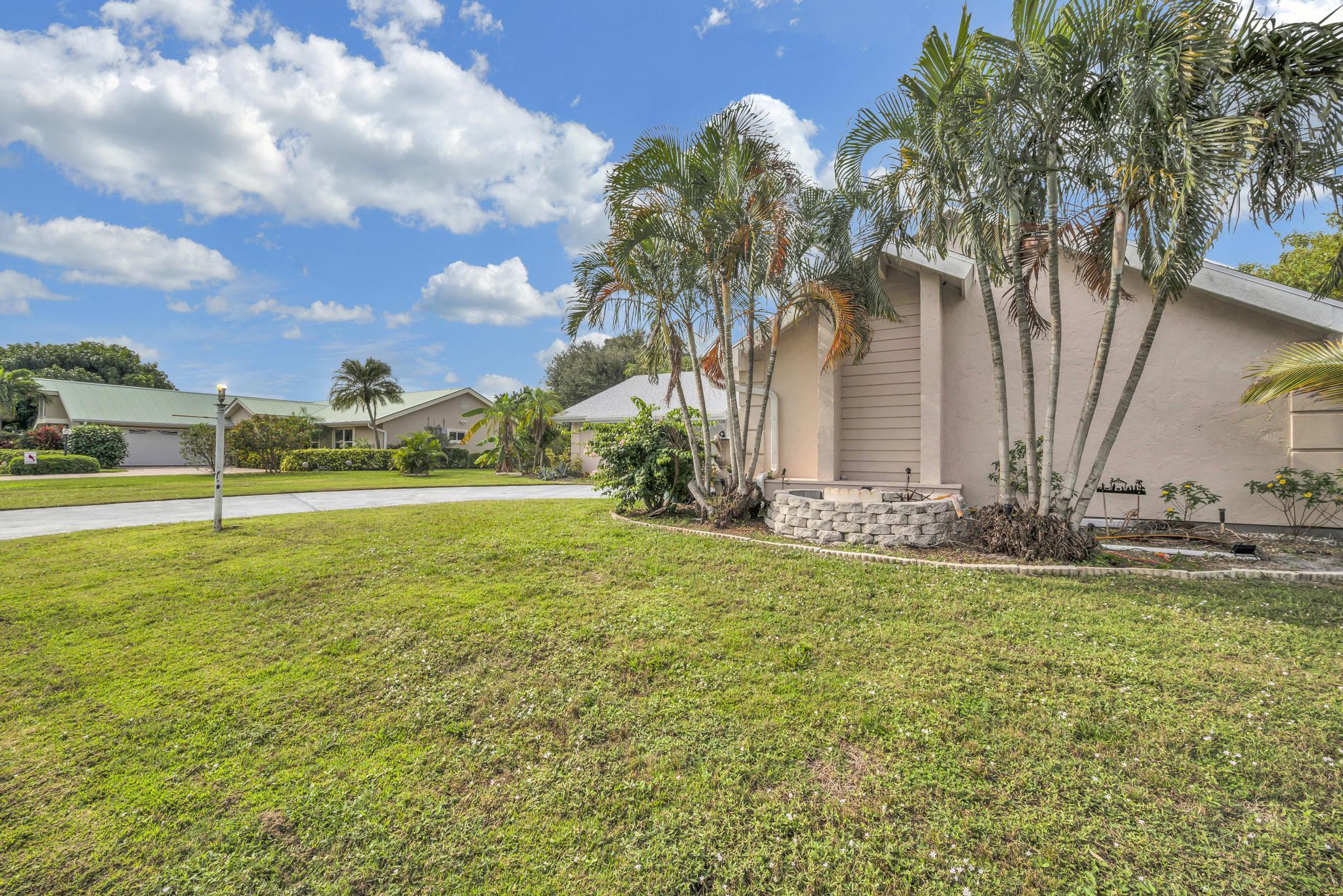 2071 Southeast Erwin Road Port St. Lucie, FL 34952 - Photo 40 of 47 FB423B5E-9841-48B4-BC38-63C87816BCE8