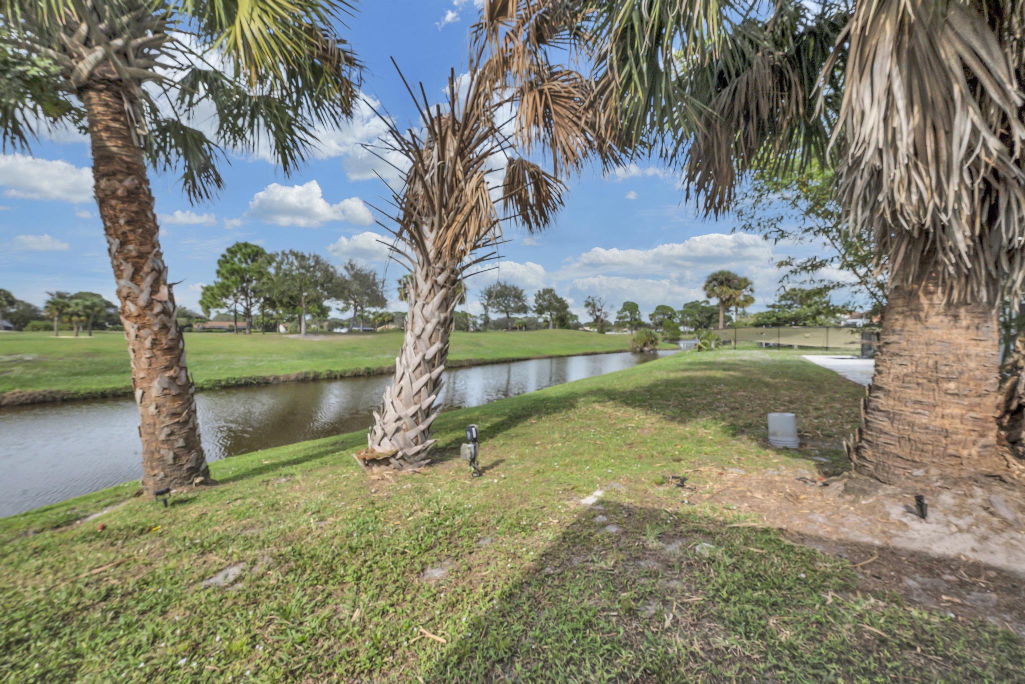 2071 Southeast Erwin Road Port St. Lucie, FL 34952 - Photo 43 of 47 B3027B3D-B3A4-4AF6-89D9-AE9913722C5D
