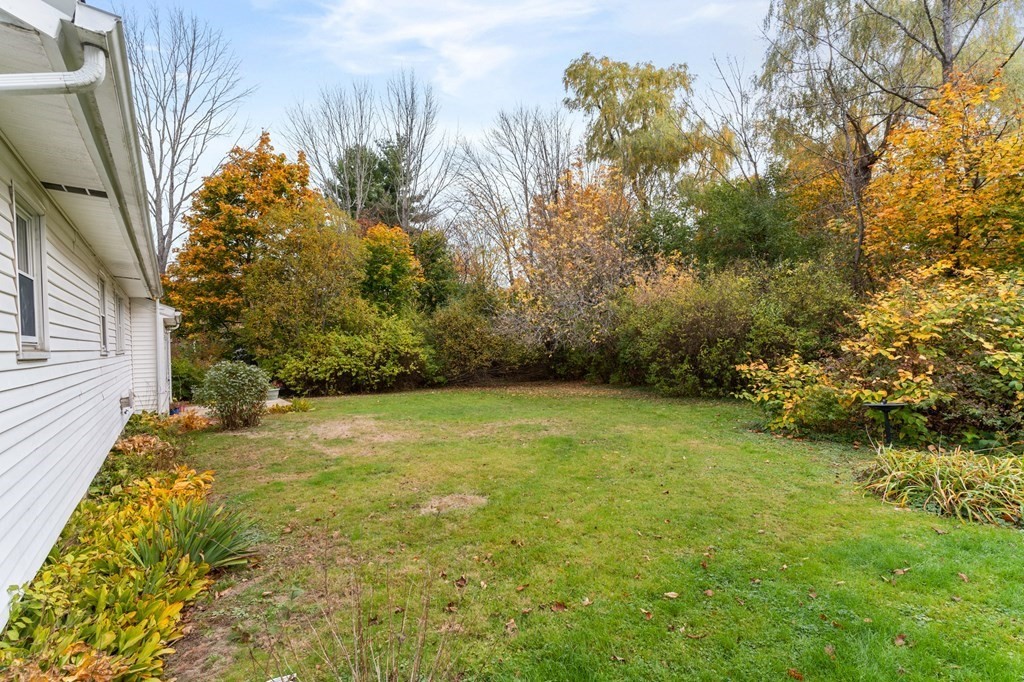207 Howe Street Methuen, MA 01844 - Photo 31 of 37 Gallery Image 31