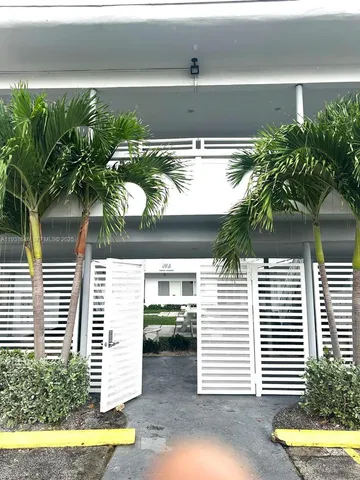 $1,900 | North Beach, Miami Beach, FL 33141