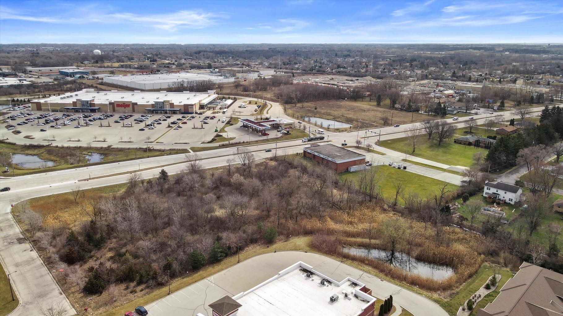 7626 Green Bay Road Kenosha, WI 53142 - Photo 3 of 9 20240310141333662058000000-o