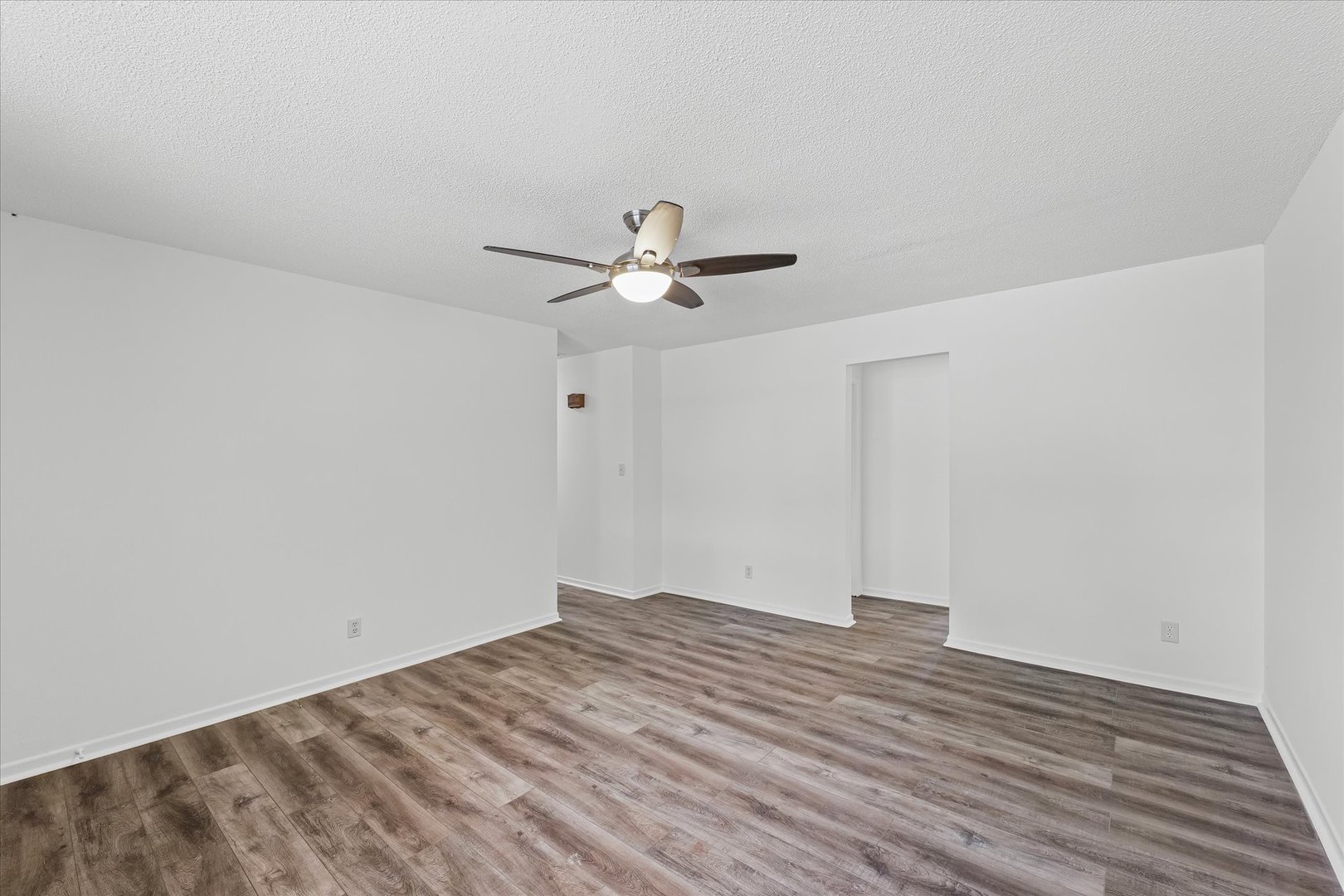 1905 Summit Drive Urbana, IL 61802 - Photo 8 of 31