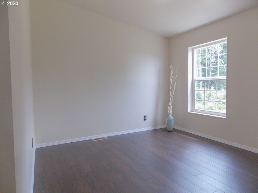 68315 Arawana Road North Bend, OR 97459 - Photo 15 of 24 Gallery Image 15