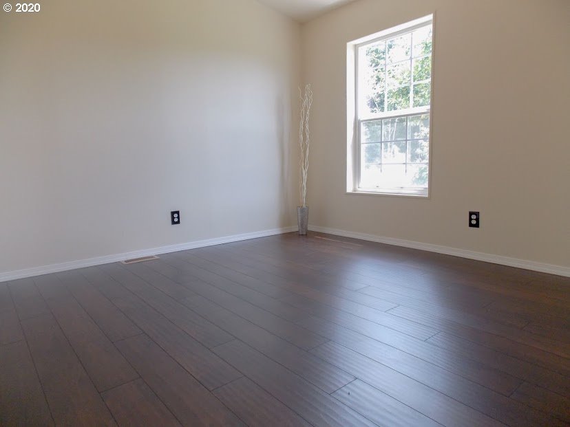 68315 Arawana Road North Bend, OR 97459 - Photo 16 of 24 Gallery Image 16
