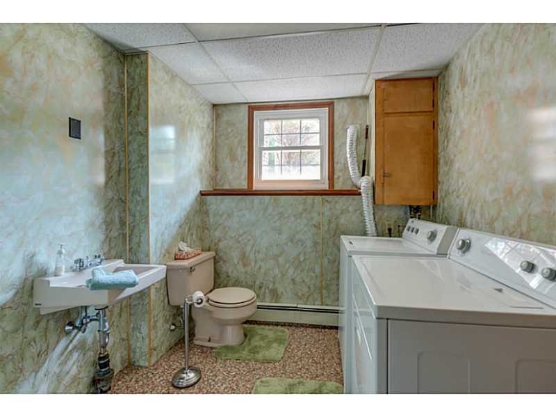 4 Westgate Road Cumberland, RI 02864 - Photo 23 of 25 Bathroom.