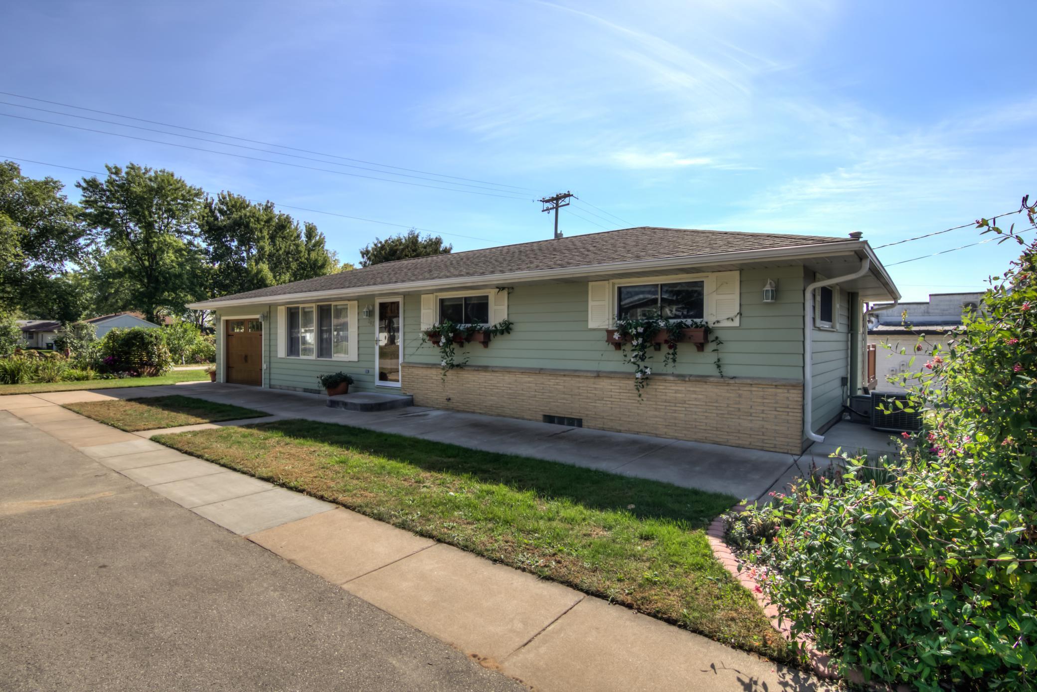 207 2nd Street Pepin, WI 54759 - Photo 3 of 44