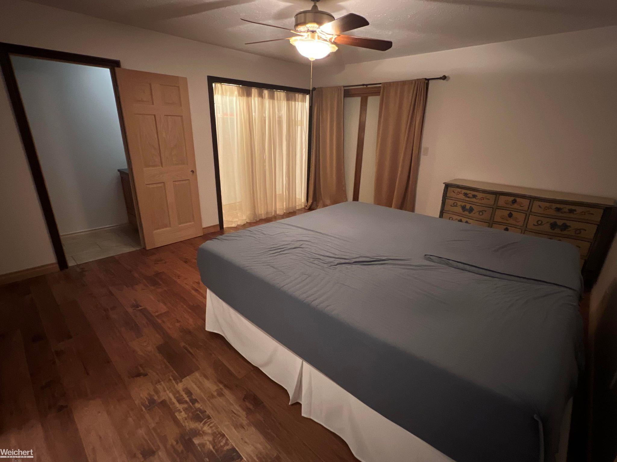 1271 Green Ridge Road Rochester, MI 48309 - Photo 42 of 68 50088001-41.JPG