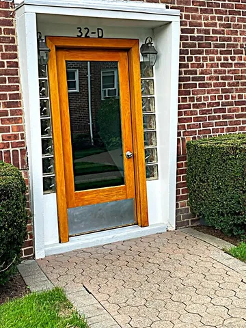 a view of entrance door of the house