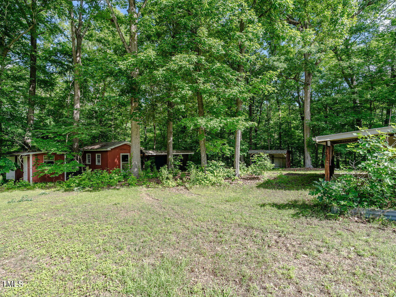 212 Hocutt Road Durham, NC 27703 - Photo 24 of 27 024-1280x960-backyard