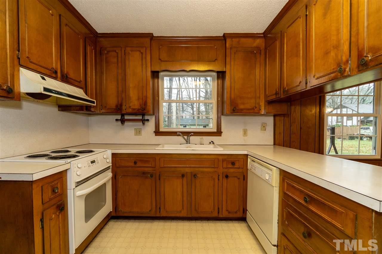 4905 Greenbrier Road Raleigh, NC 27603 - Photo 8 of 23