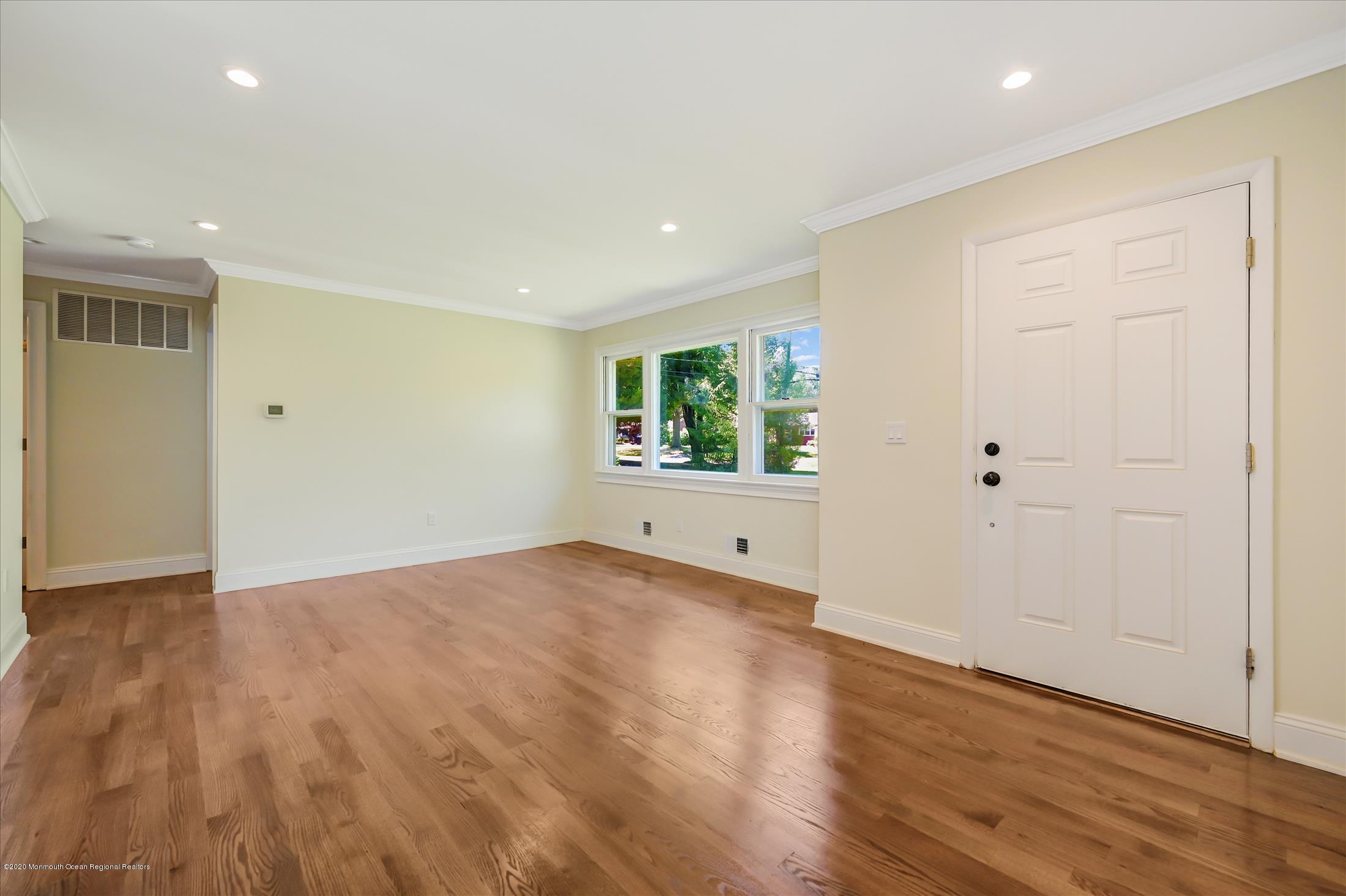 44 Bucks Mill Road Colts Neck, NJ 07722 - Photo 2 of 27 Entrance to Living Room