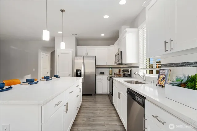 $879,125 | 26831 30th Place South, Unit 7, Kent, WA 98032