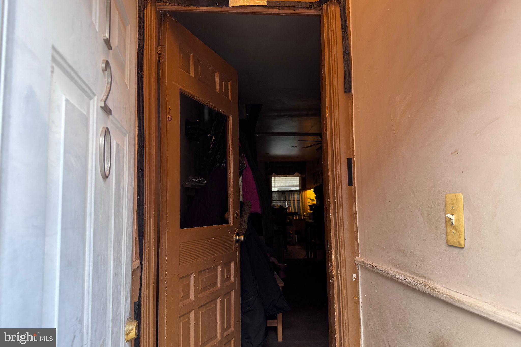 120 North Glover Street Baltimore, MD 21224 - Photo 2 of 8 a close view of an entryway