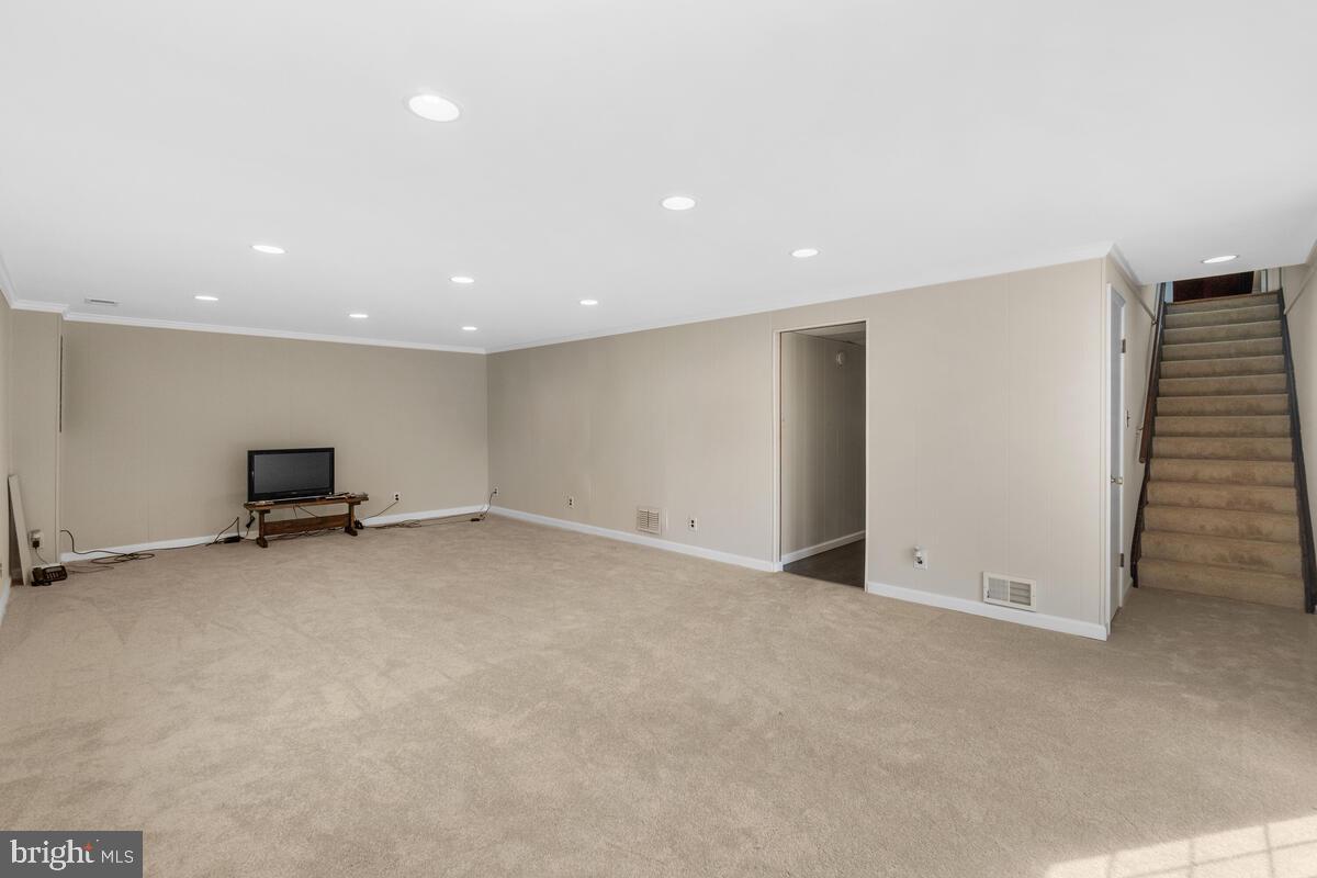 3324 Llewellyn Field Road Olney, MD 20832 - Photo 30 of 45 Gallery Image 30