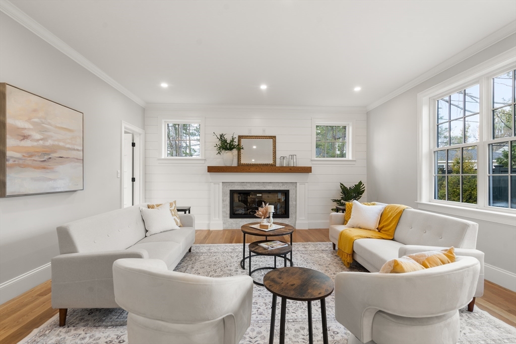 67 Overbrook Drive Wellesley, MA 02482 - Photo 3 of 17