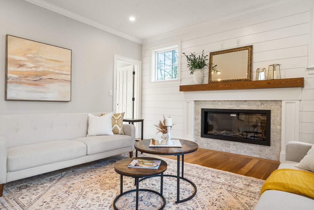 67 Overbrook Drive Wellesley, MA 02482 - Photo 4 of 17