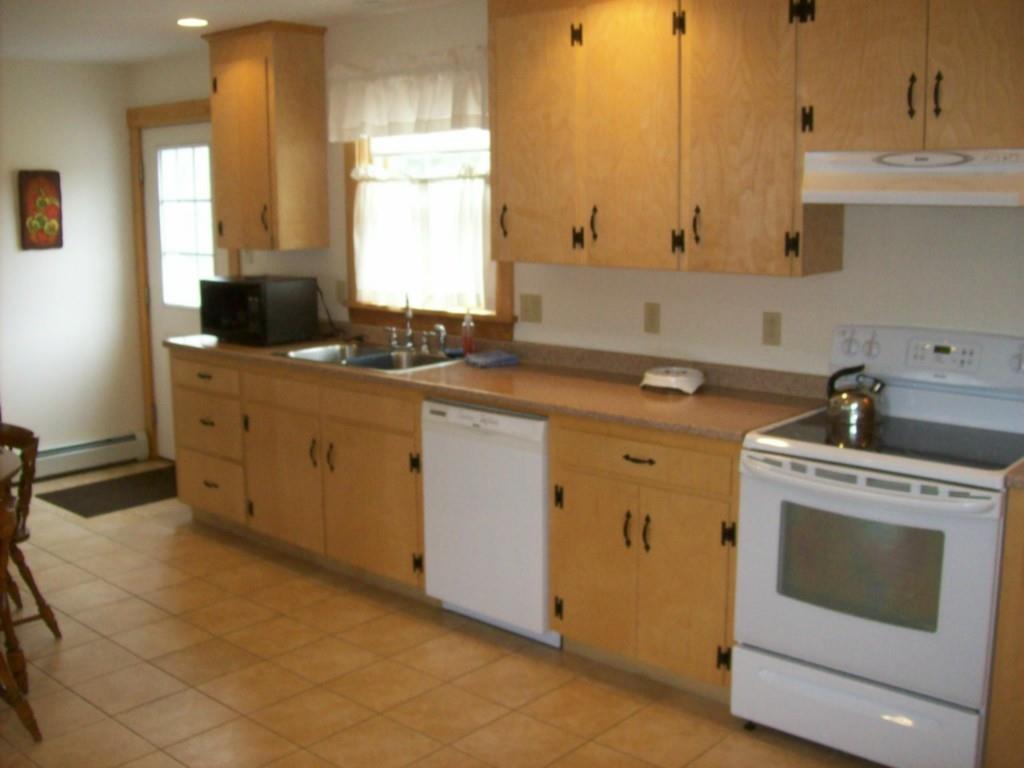 2159 Washington Road Waldoboro, ME 04572 - Photo 3 of 28 Kitchen, Tile Floor, recessed...