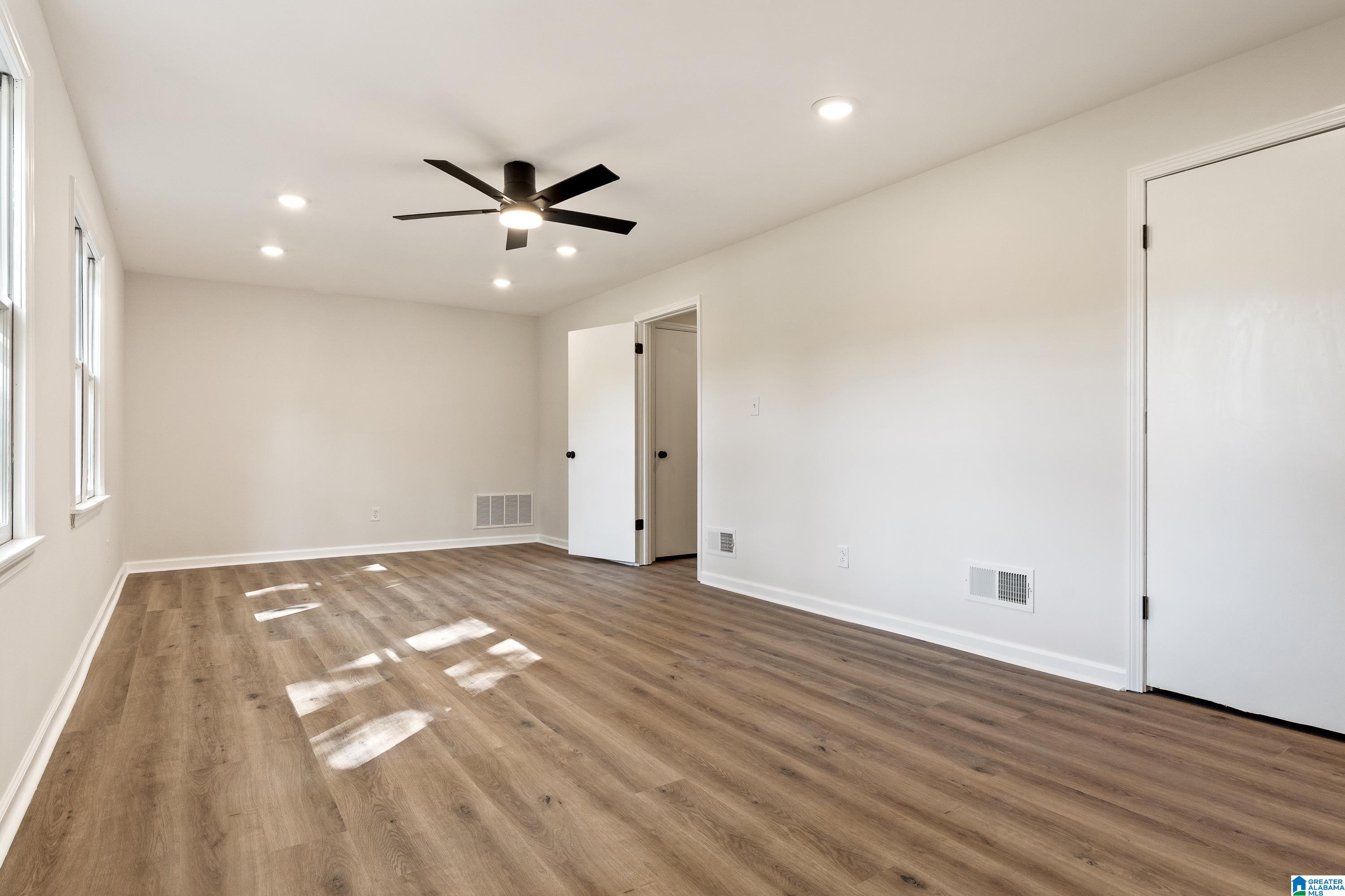 1433 Queen Ann Circle Alabaster, AL 35007 - Photo 28 of 39